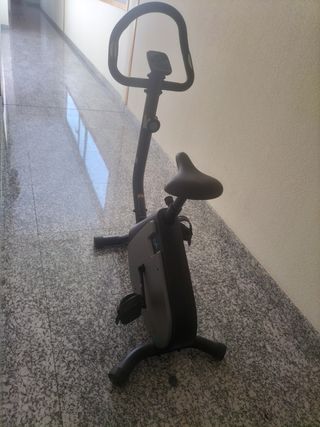 Bicicleta estática Domyos Essential 2