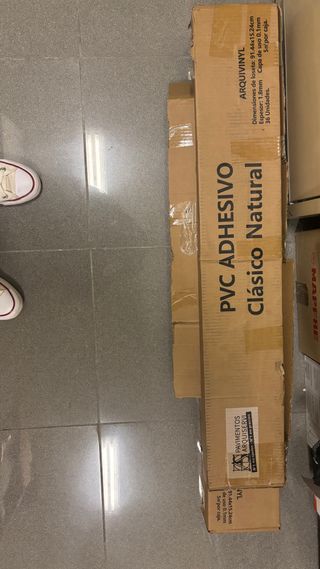 Suelo Vinílico PVC Adhesivo Clásico Natural