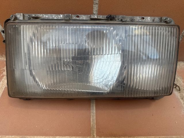 Faro Mercedes W116 - Ant. Izq.