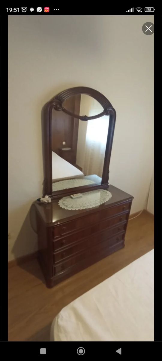 Sinfonier madera marrón