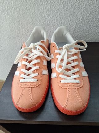 Adidas zapatillas de ante naranja
