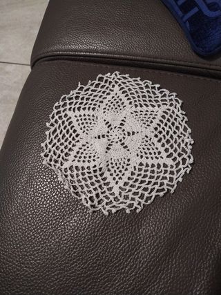 Centro in pizzo bianco