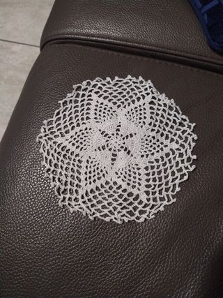 Centro in pizzo bianco