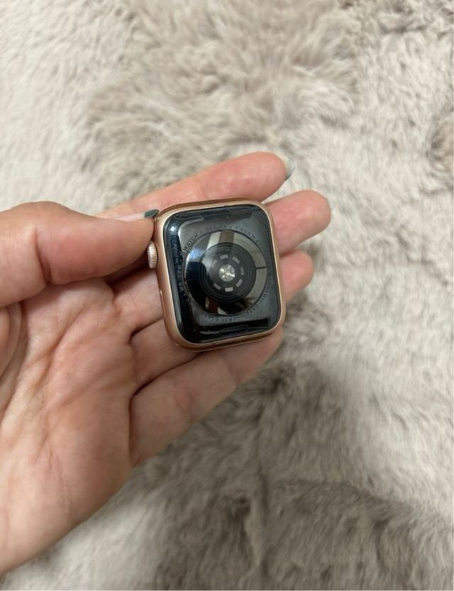 Apple Watch Serie 5 - Oro Rosa