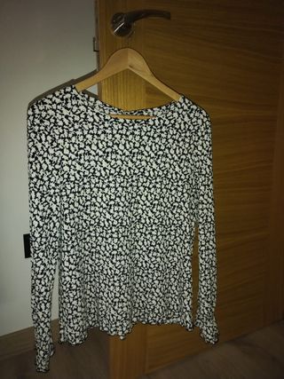 Blusa Sfera flores L