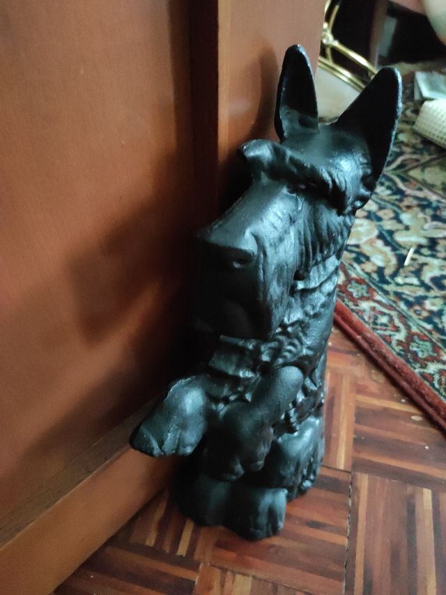 Sujeta puertas perro