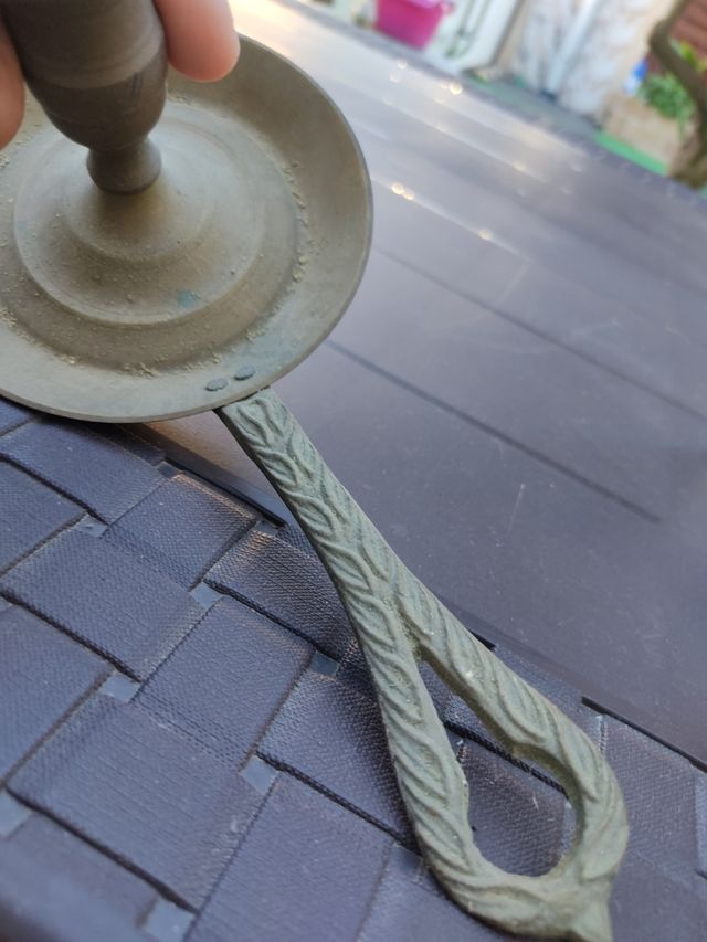 Mortero y candelero antiguos de latón