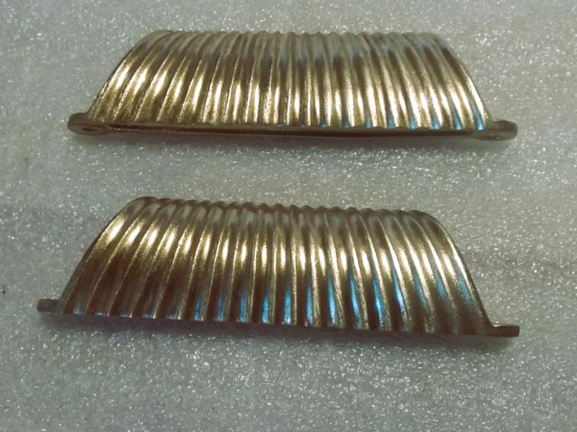 ◼Tiratori in ottone antichi.