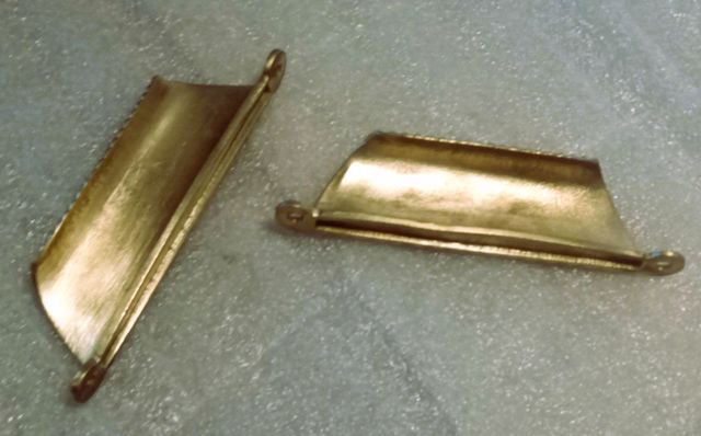 ◼Tiratori in ottone antichi.