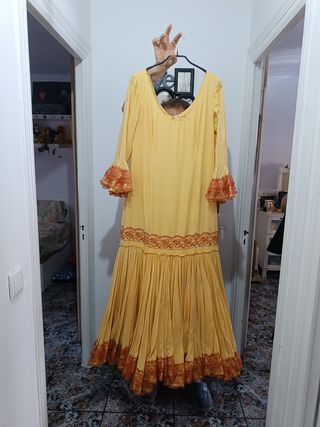 Traje Flamenca Amarillo Talla 44-46