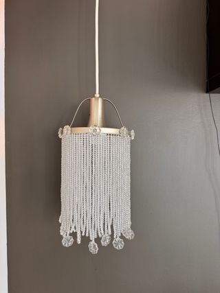 Lámparas colgantes de plastico imitando crista.