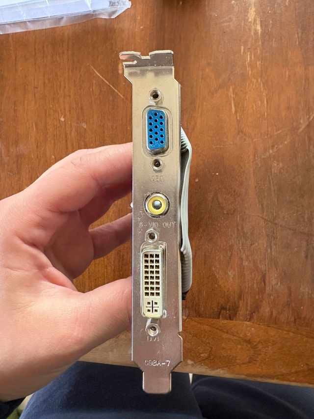 Tarjeta de video ATI R92LE-C3S