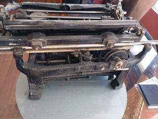Máquina escribir antigua Iberia