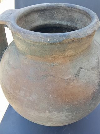 Puchero de barro antiguo