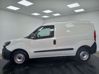 Fiat Doblò CARGO FURGÓN BASE PLUS 1.3 MJET 70KW