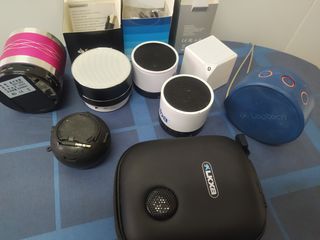 Altavoces portátiles Bluetooth y con cable