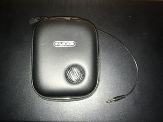 Altavoces portátiles Bluetooth y con cable
