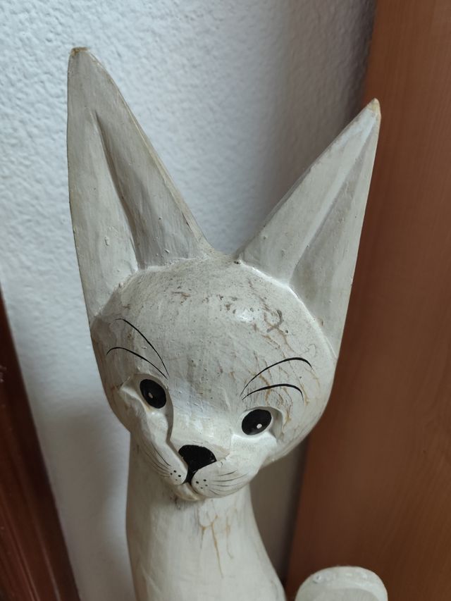 Figura decorativa gato madera
