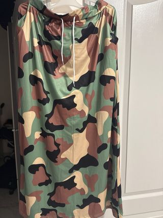 Falda militar larga