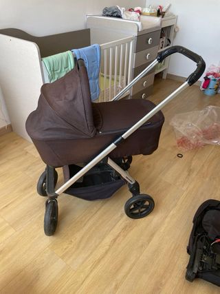 Cochecito Easy Walker: capazo y silla de paseo