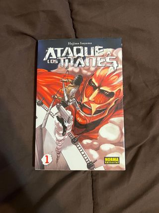 ATAQUE A LOS TITANES 1