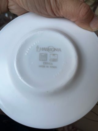 Juego de café - 4 tazas y 3 platos
