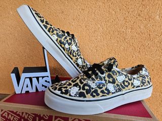  Vans Old Skook Hello Kitty Print