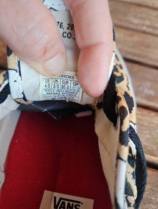  Vans Old Skook Hello Kitty Print