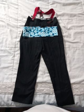 Pantalón flamenco niño negro con fajin y tirantes 