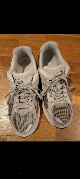 Zapatillas New Balance 2002 talla 41.5 