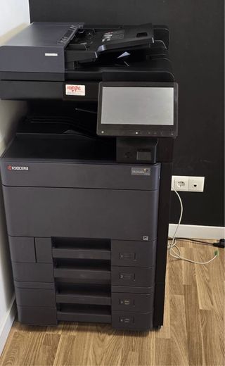 Impresora multifunción Kyocera TASKalfa