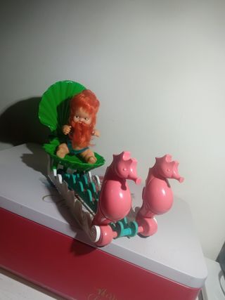 Barriguitas Neptuno y carroza caballitos mar