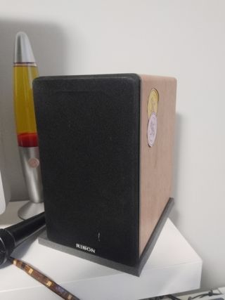 Altavoces Rison: sonido estéreo