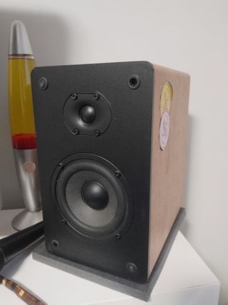 Altavoces Rison: sonido estéreo