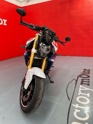 BMW F 900 R - Moto Impecable