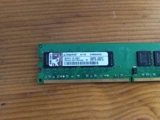 3 memorias RAM Kingston DDR3 2GB