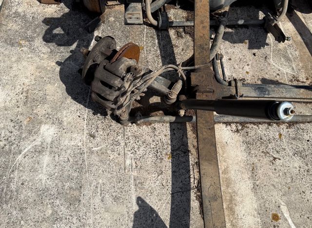 Eje delantero Nissan Cabstar BD30 (2001)