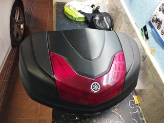 Maleta y soporte Yamaha MT-10