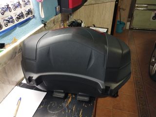 Maleta y soporte Yamaha MT-10