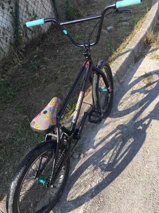 Bicicleta BMX GT