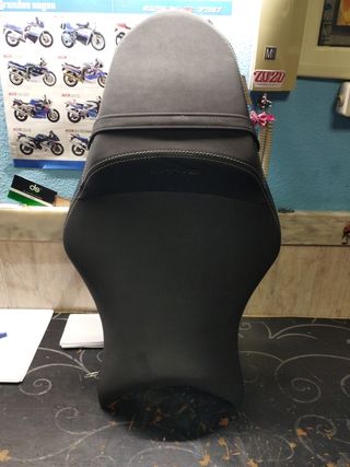 Sillín Yamaha MT-10 confort