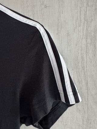 Camiseta Adidas Negra c/3 Rayas