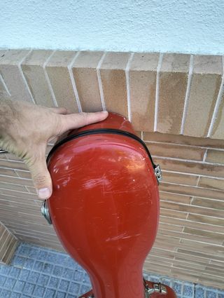 Funda roja Cibeles guitarra