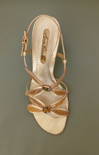 Sandalias doradas