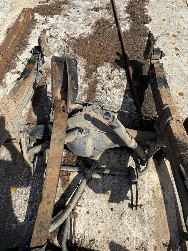 Eje trasero Nissan Cabstar BD30