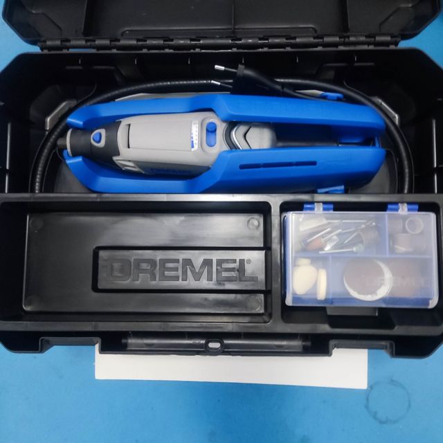 Dremel 3000 Multiherramienta + 25 accesorios nueva