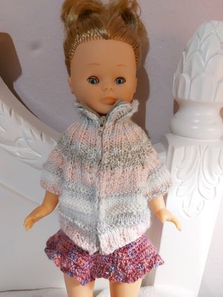 Chaqueta tejida para muñeca Nancy