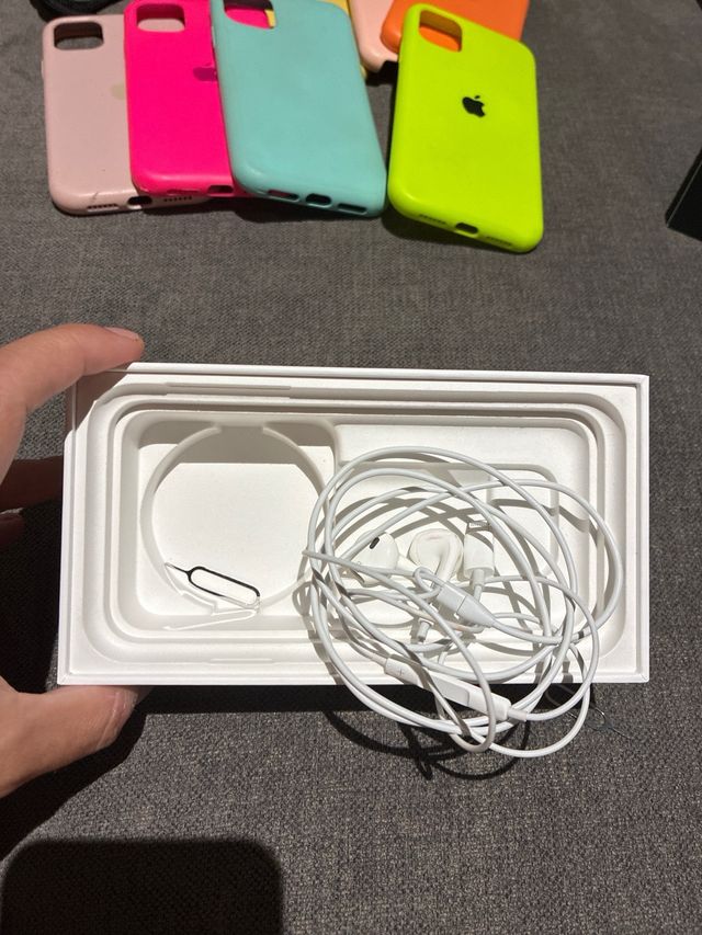 iPhone 11 blanco - Carcasas incluidas