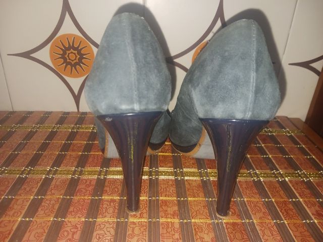 Scarpe verde in vera pelle