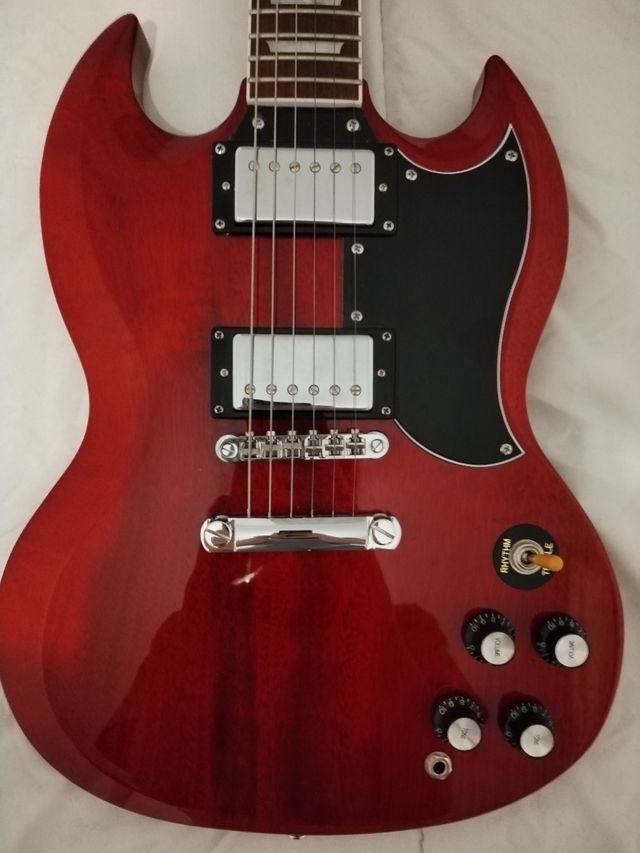 Guitarra eléctrica Tokai SG roja